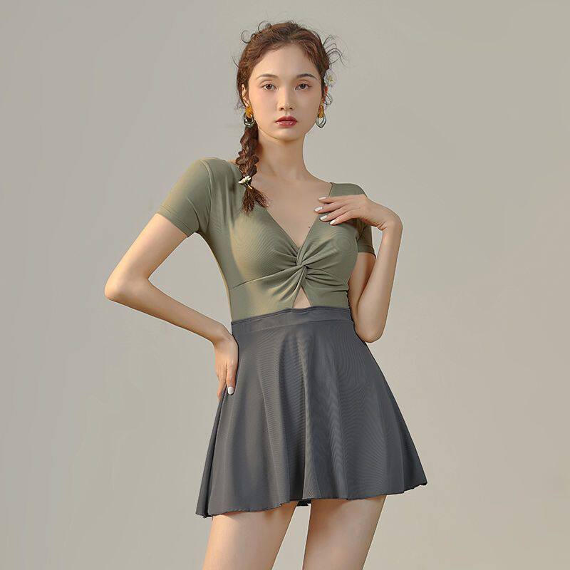 【徐苏苏 挪威森林】韩国ins网红风2021新款爆款保守泡温泉泳衣女