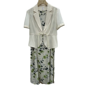 白色短袖小西装背心两件套连衣裙女2023夏季新款妈妈纱料套装裙子