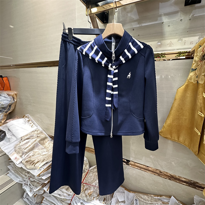 时尚休闲百搭简约气质立领套装