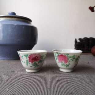 民国江南粉彩杯子喝茶老物件古董瓷器新中式茶事案头摆件一对8050