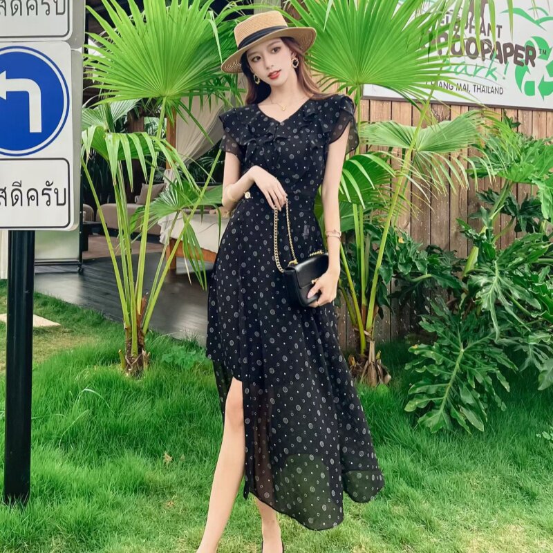 女人味气质荷叶边飞飞袖收腰长裙女2026夏季显瘦两穿设计感连衣裙
