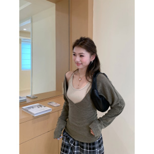 橘子树在哪儿韩系套装女秋季设计感内搭挂脖吊带大V领长袖两件套