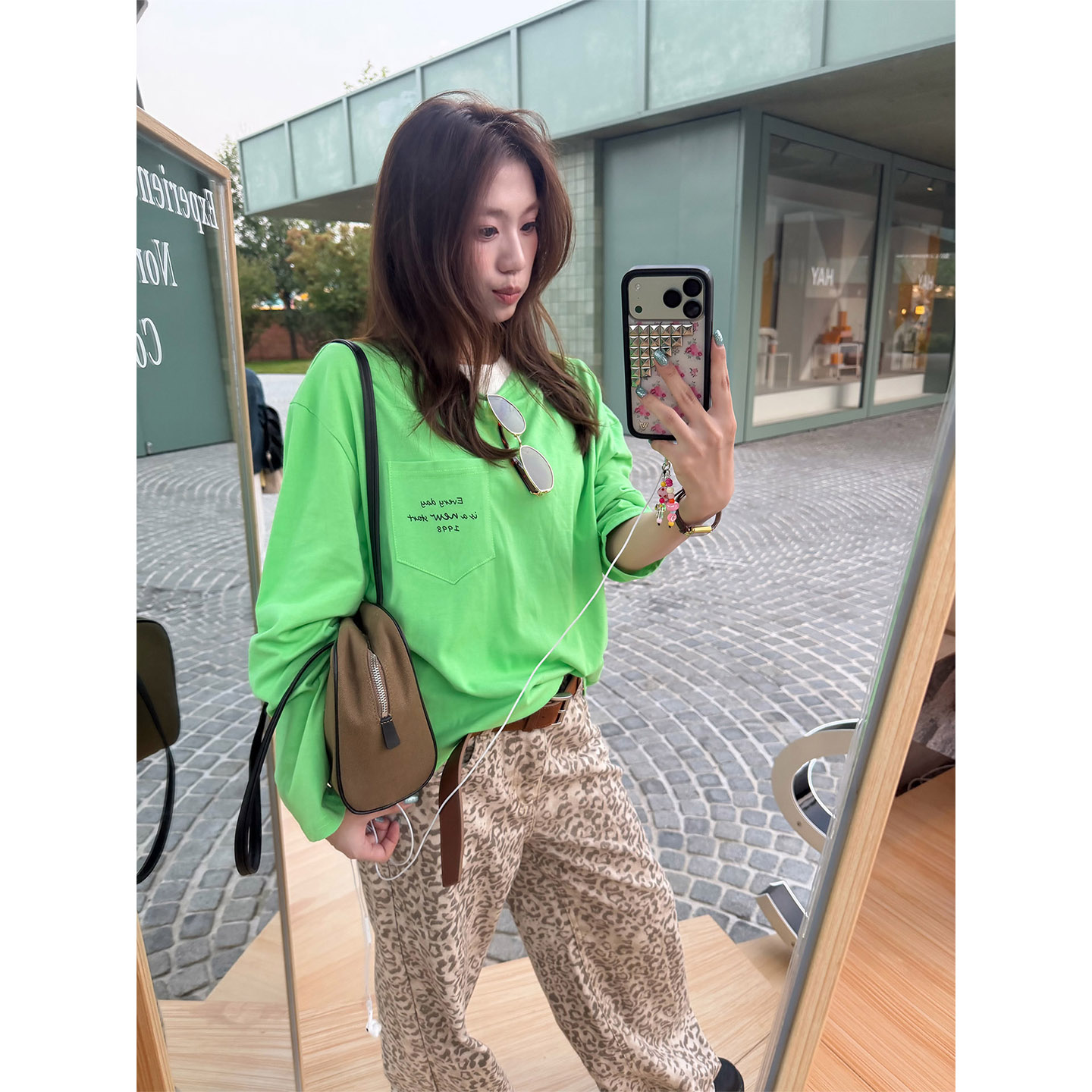 橘子树在哪儿韩系字母口袋长袖t恤女秋季纯棉休闲宽松百搭打底衫