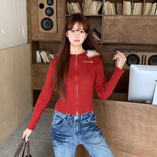 上衣 橘子树在哪儿红色毛领连帽针织开衫 女春季 本命年修身 显瘦短款