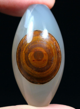 蒙天珠玛瑙白料一眼吊坠锁骨珠