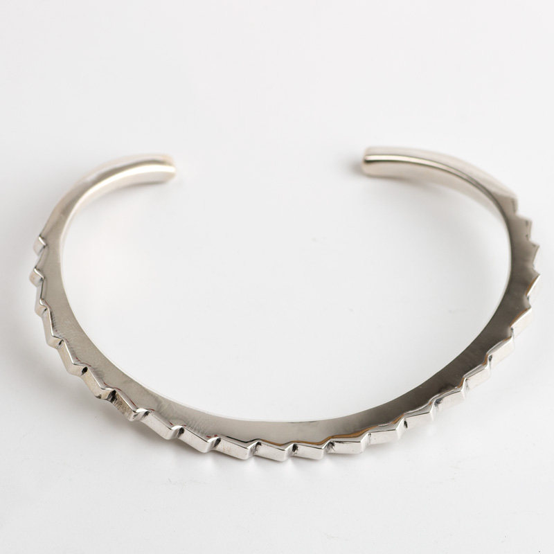 一休手工制作cody 纳瓦霍开口925纯银锯齿开口异形曲面手镯男女款