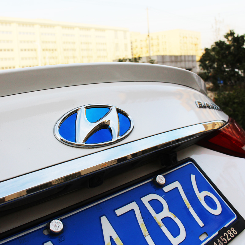 Tail mark decoration stickers are suitable for modern leader Langdong famous map acceptance modified interior leader car label metal stickers