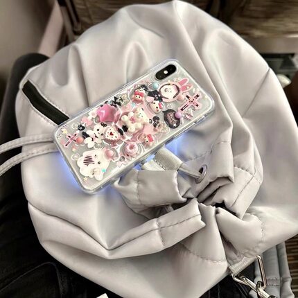 手工可爱熊贴纸辣妹适用苹果17/16/15/14/13/12pro手机壳iphone11/xr/xsmax7/8p