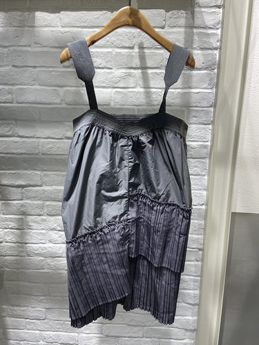 米蔻百家好夏季新款韩版休闲吊带女式连衣裙HVOP321Q