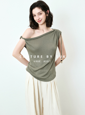 SUK 松弛绰约！慵懒风斜肩无袖T恤女松弛感露肩上衣夏季显瘦百搭