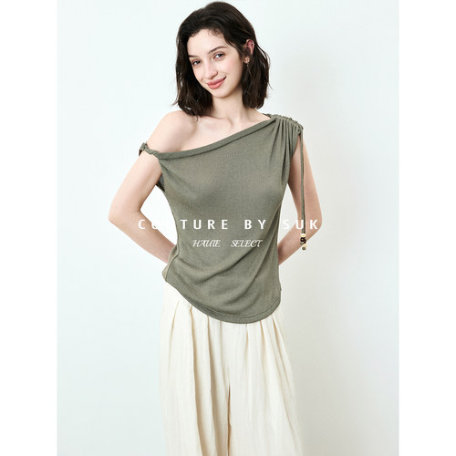 慵懒风斜肩无袖T恤女松弛感