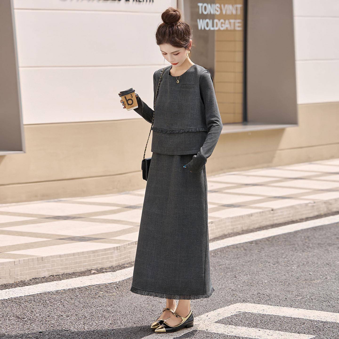 计感205秋季新款时尚气质2百搭显瘦两件套袖ZLI2587Y上衣半长身设