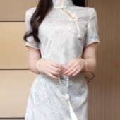 年轻连衣裙 改良旗袍文艺蓝色前开叉新中式 抹茶麻薯2026年春季 新款