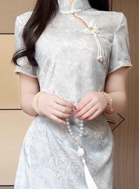 抹茶麻薯2025年春季新款改良旗袍文艺蓝色前开叉新中式年轻连衣裙