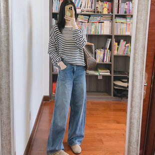 25秋冬新款女装男装宽松廓形修饰身形牛仔裤/弯刀镰刀裤子E479000