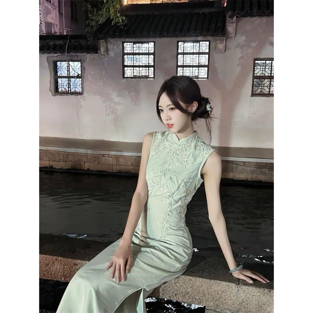 无袖中长款绣花优雅显瘦日常改良新浅绿中式旗袍淑女复古连衣裙