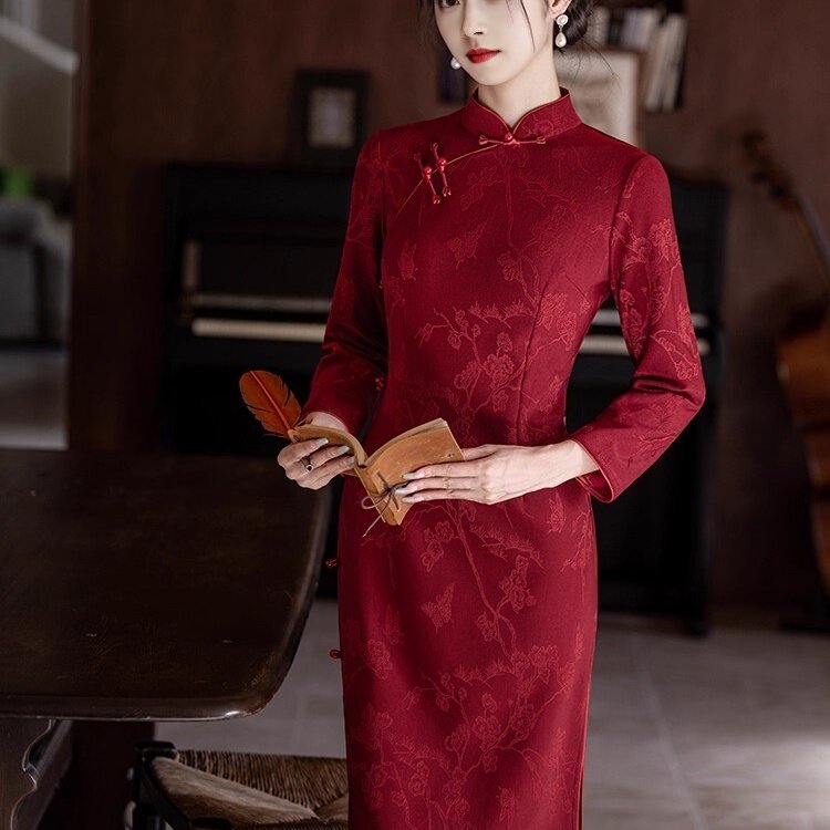 新中式红色旗袍敬酒服2025新款中国风高级感复古气质订婚日常可穿
