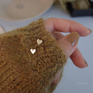 蛋糕桃心 迷你925纯银镀14金点点金边光面爱心秀气日韩耳钉