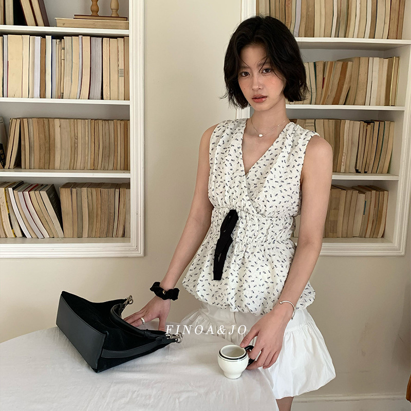 费挪 FINOA十三行夏款韩式气质深V无袖收腰蝴蝶结碎花上衣12482
