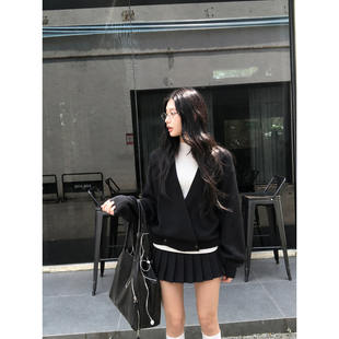 黑色v领长袖宽松毛衣针织开衫女秋冬外搭外套半高领上衣两件套