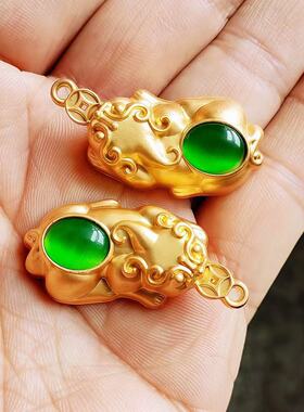 金色吞金绿石貔貅毛衣链