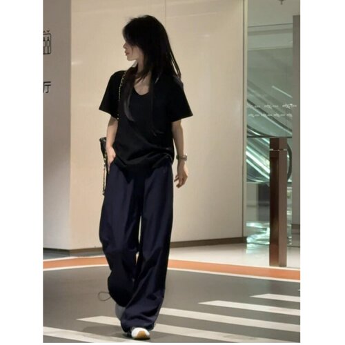 2026慵懒风黑色V领宽松纯棉T恤女