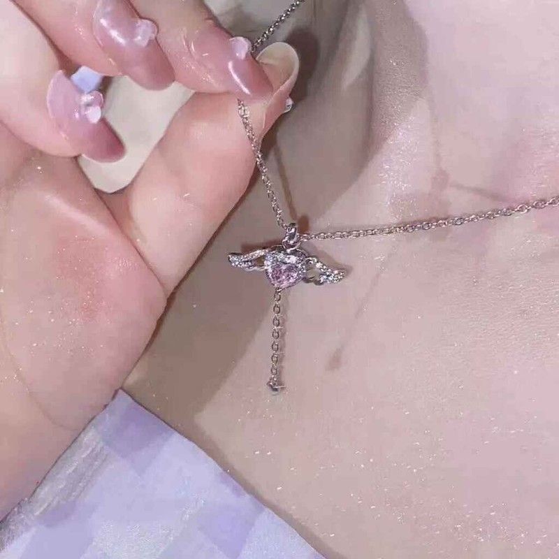 珠珠家甜美可爱天使翅膀可动爱心镶锆石钻钛钢项链锁骨链法式浪漫图片