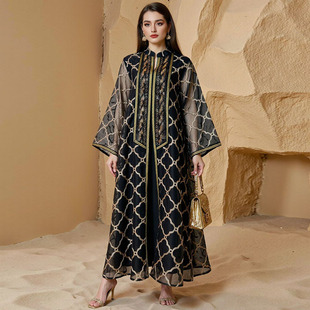 中东迪拜风女刺绣长袍小妈风轻奢复古长袖连衣裙马来西亚服装长裙