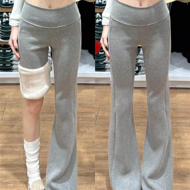 灰色加绒微喇裤女秋冬2025新款低腰修身显瘦垂感瑜伽喇叭运动卫裤