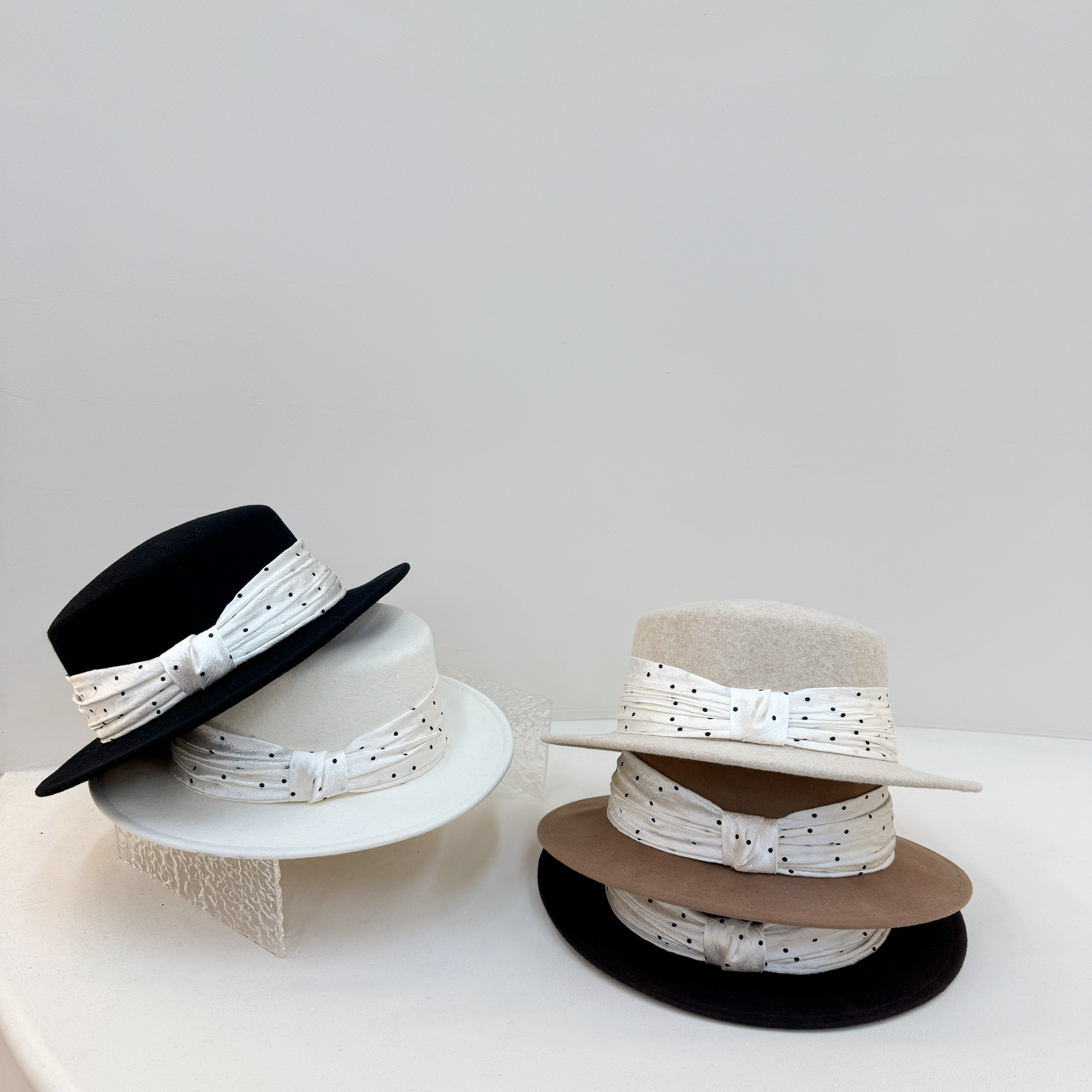 复古波点平顶帽女秋冬款高品质千金风羊毛礼帽显脸小优雅保暖帽子