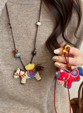 新中式串珠布艺小马项链