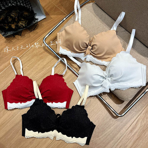 聚拢中厚小胸显大bra本命年红色内衣少女性感文胸