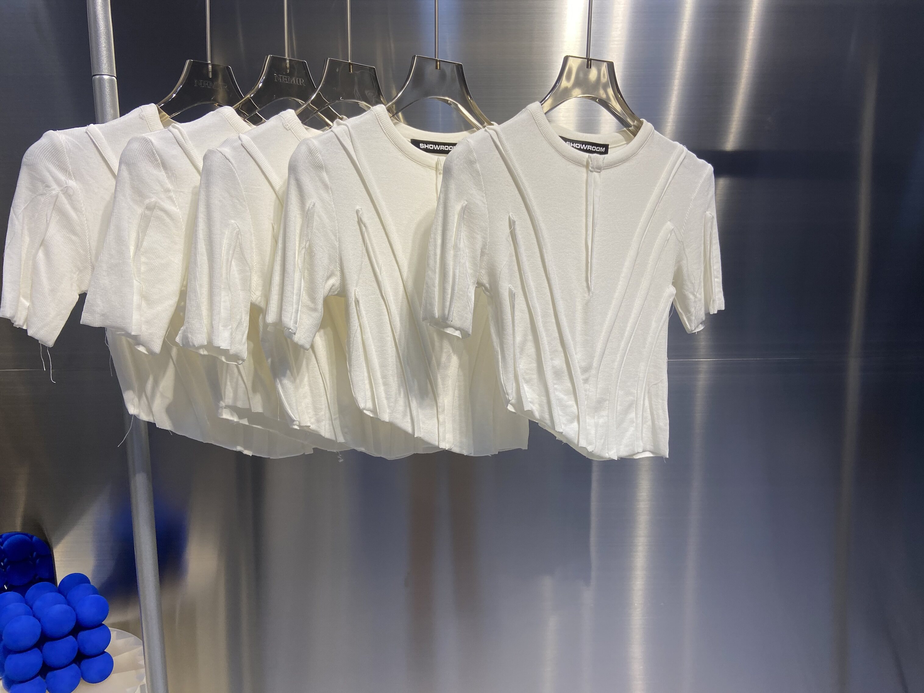 NEMIR高品质不规则欧货T恤衫设计款流苏须须装饰紧身高腰短款女T