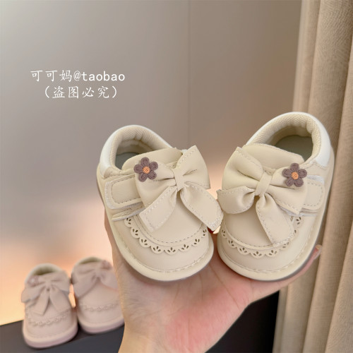 秋季1-2岁婴幼儿鞋子女宝宝可爱蝴蝶结公主皮鞋软胶底叫叫学步鞋