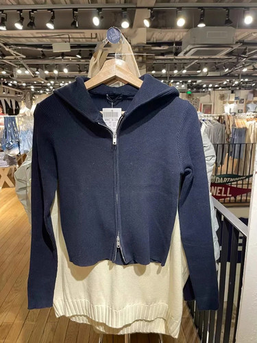 BM美式短款显瘦拉链针织
