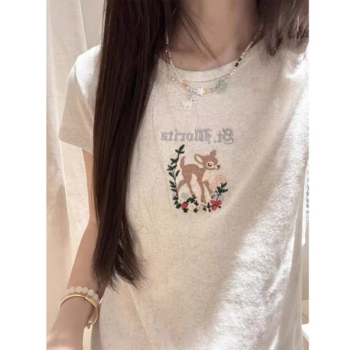 Brandy Girl bm重工小鹿花朵刺绣圆领正肩纯棉T恤百搭短袖上衣女