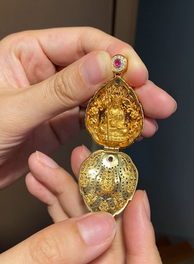 地藏王银镀金色男女通用中国风文玩本命佛像嘎乌盒吊坠