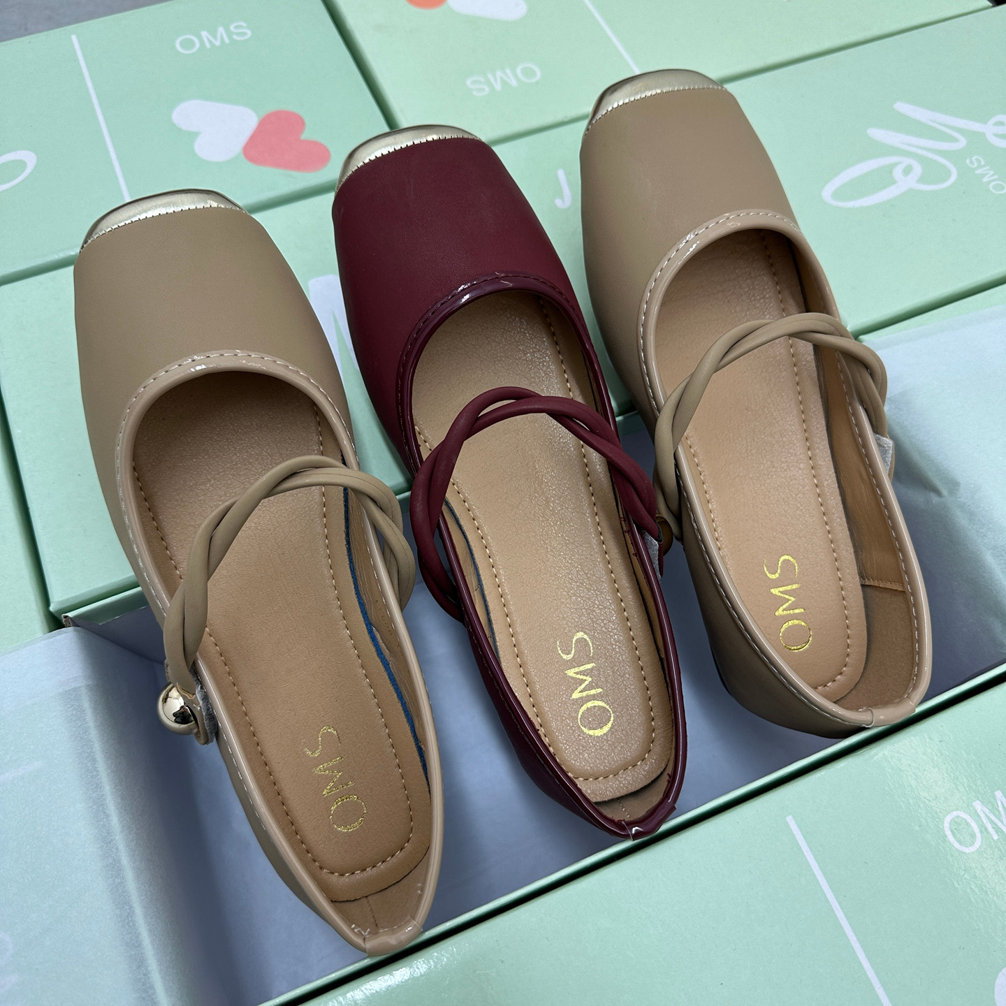 简约百搭方头平底玛丽珍鞋女大码一字带魔术贴百搭舒适浅口单鞋,女鞋,玛丽珍鞋,淘宝优惠券,粉丝福利购,淘宝优惠卷