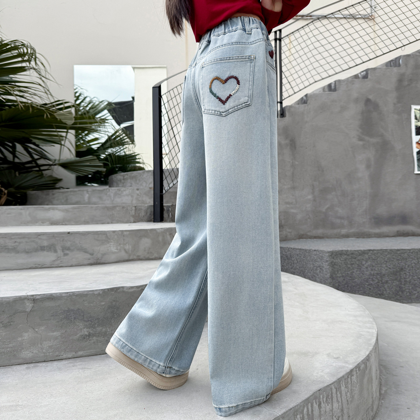 女童裤子春秋洋气儿童浅色牛仔裤2026新款网红童装大童直筒阔腿裤,童装/婴儿装/亲子装,裤子,淘宝优惠券,粉丝福利购,淘宝优惠卷