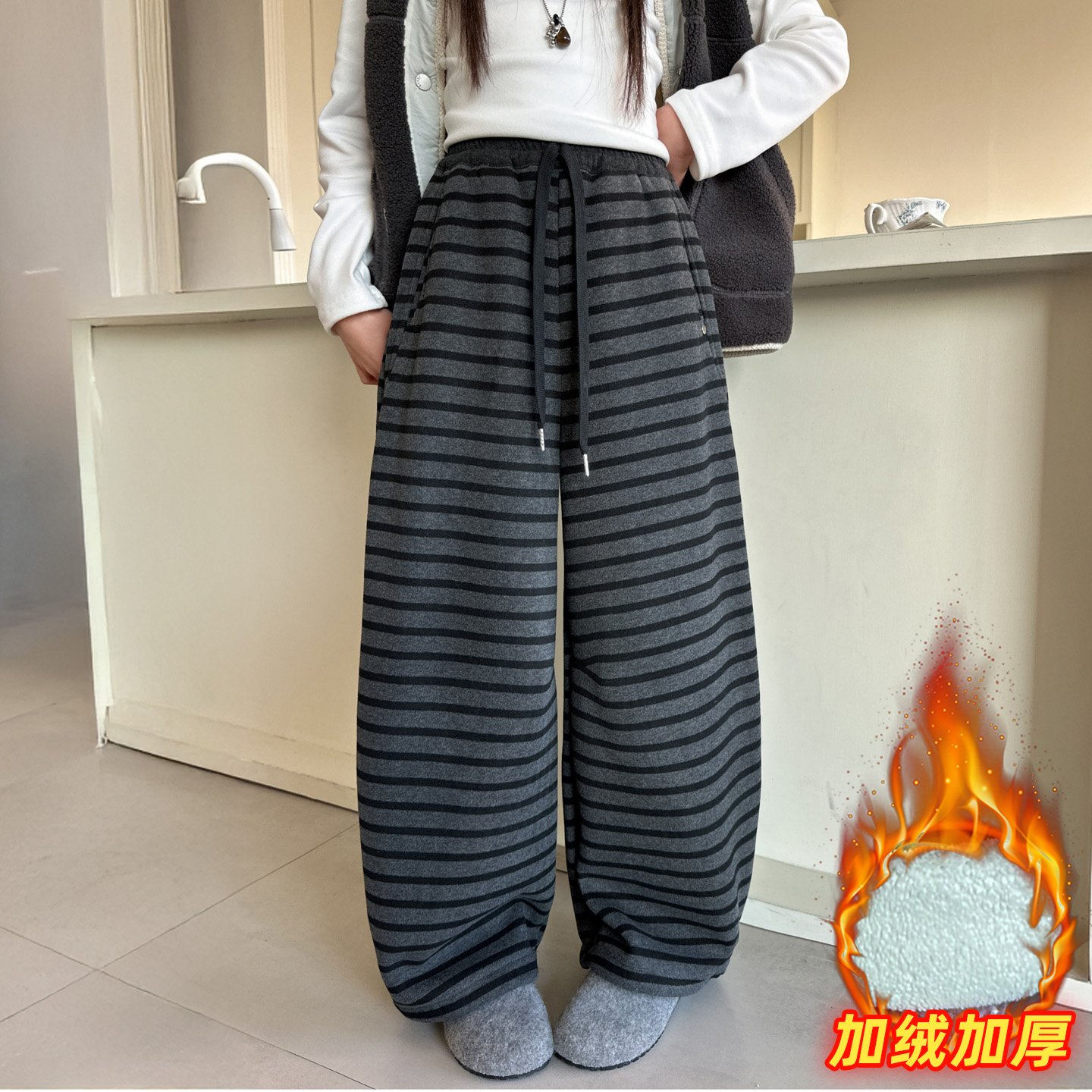 女童加绒裤子冬加厚羊羔绒弯刀裤