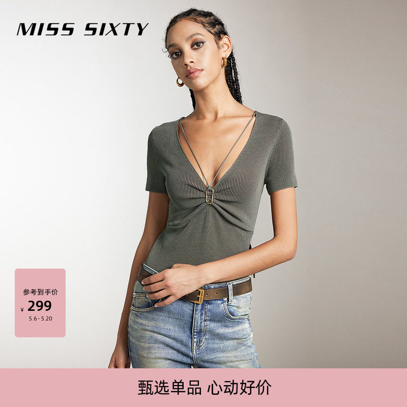 Miss Sixty针织衫气质V领金属扣短袖褶皱镂空短款上衣设计