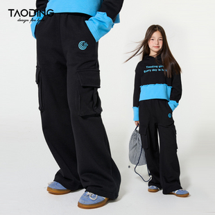 淘町女童秋冬裤子休闲中大童宽松字母印花薄绒一体绒直筒裤工装裤