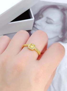 女士镀金轻奢方糖黄钻戒指