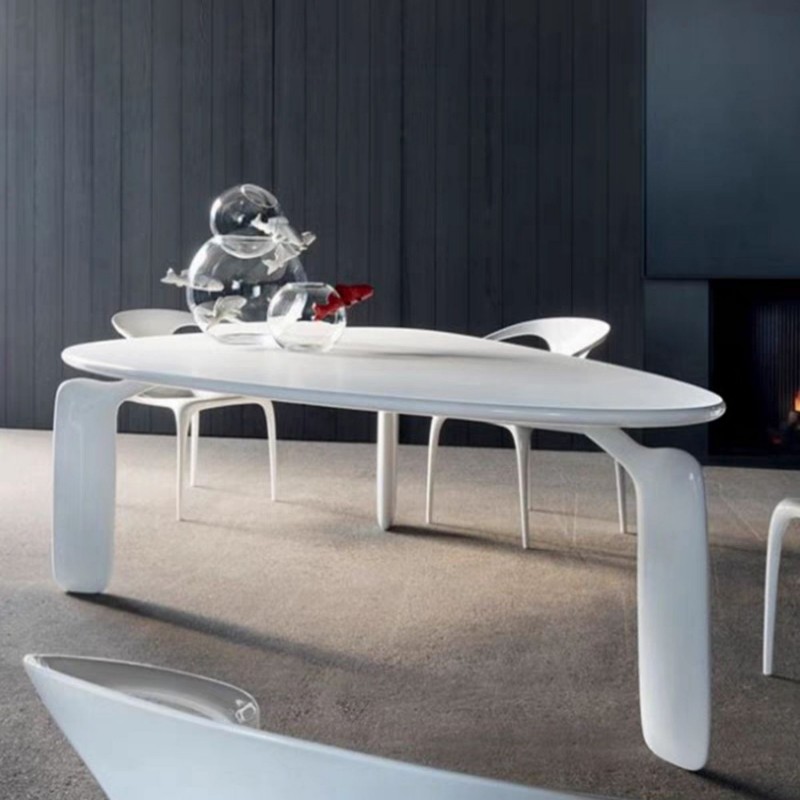 北欧烤漆餐桌三角形会议桌现代简约实木饭桌多功能书桌洽谈办公桌