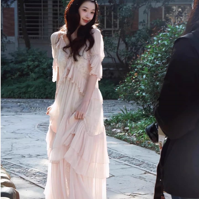 一枝南南易梦玲同款粉色连衣裙女法式荷叶边蛋糕裙超仙温柔风长裙