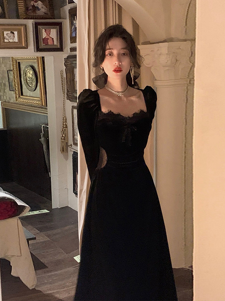 赫本风黑色丝绒连衣裙女秋装收腰法式复古小众设计感长裙子晚礼服
