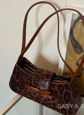 韩国24年线上潮牌秋季新品复古气质豹纹黑色手提包单肩包腋下包