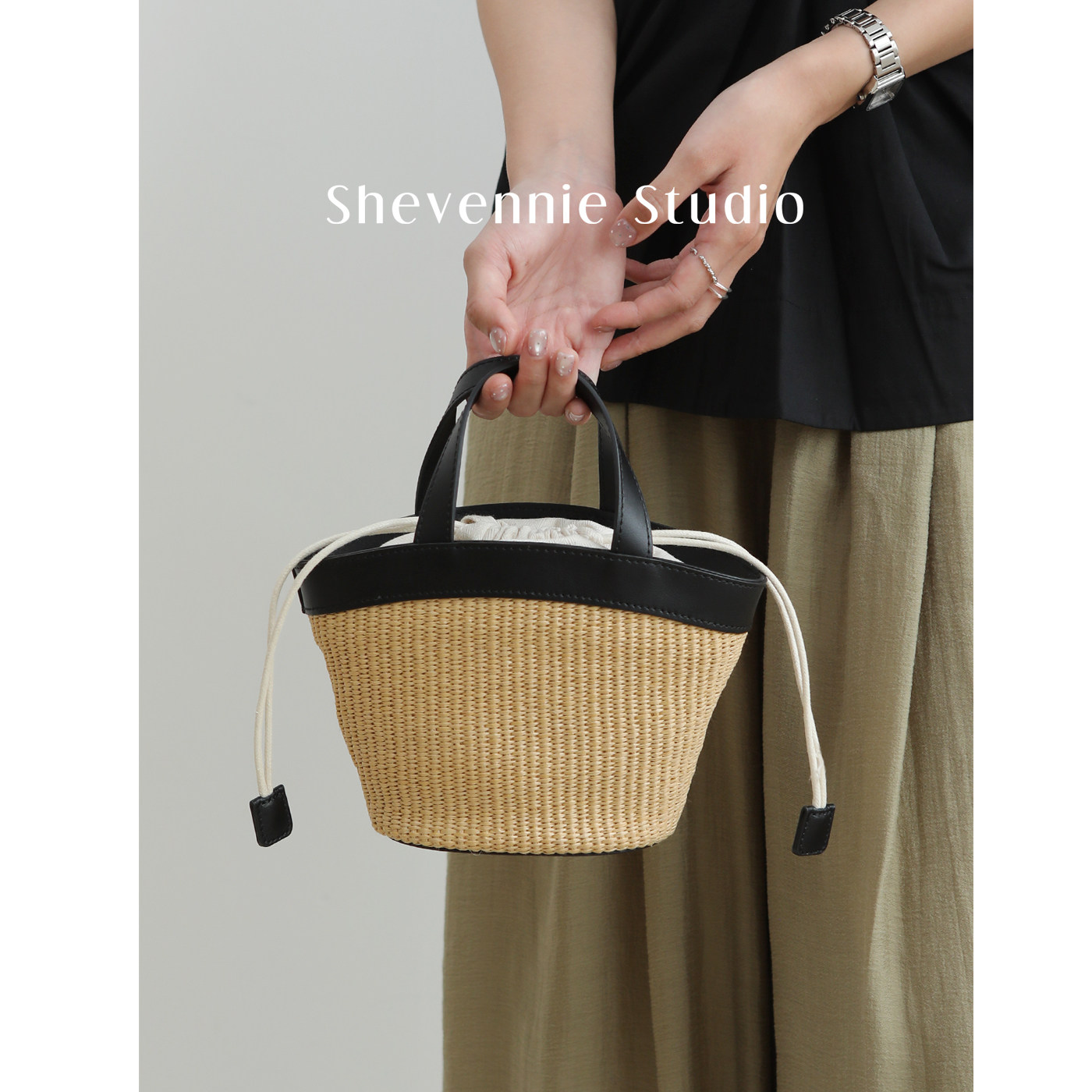 shevennie2026 防水防脏定制草编拼牛皮手提斜垮编织包菜蓝子托特