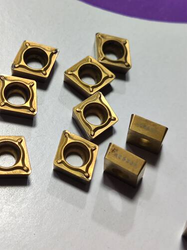 二手住友数控刀片内孔刀片CCMT09T308N-SU AC830P09菱形 加工钢件