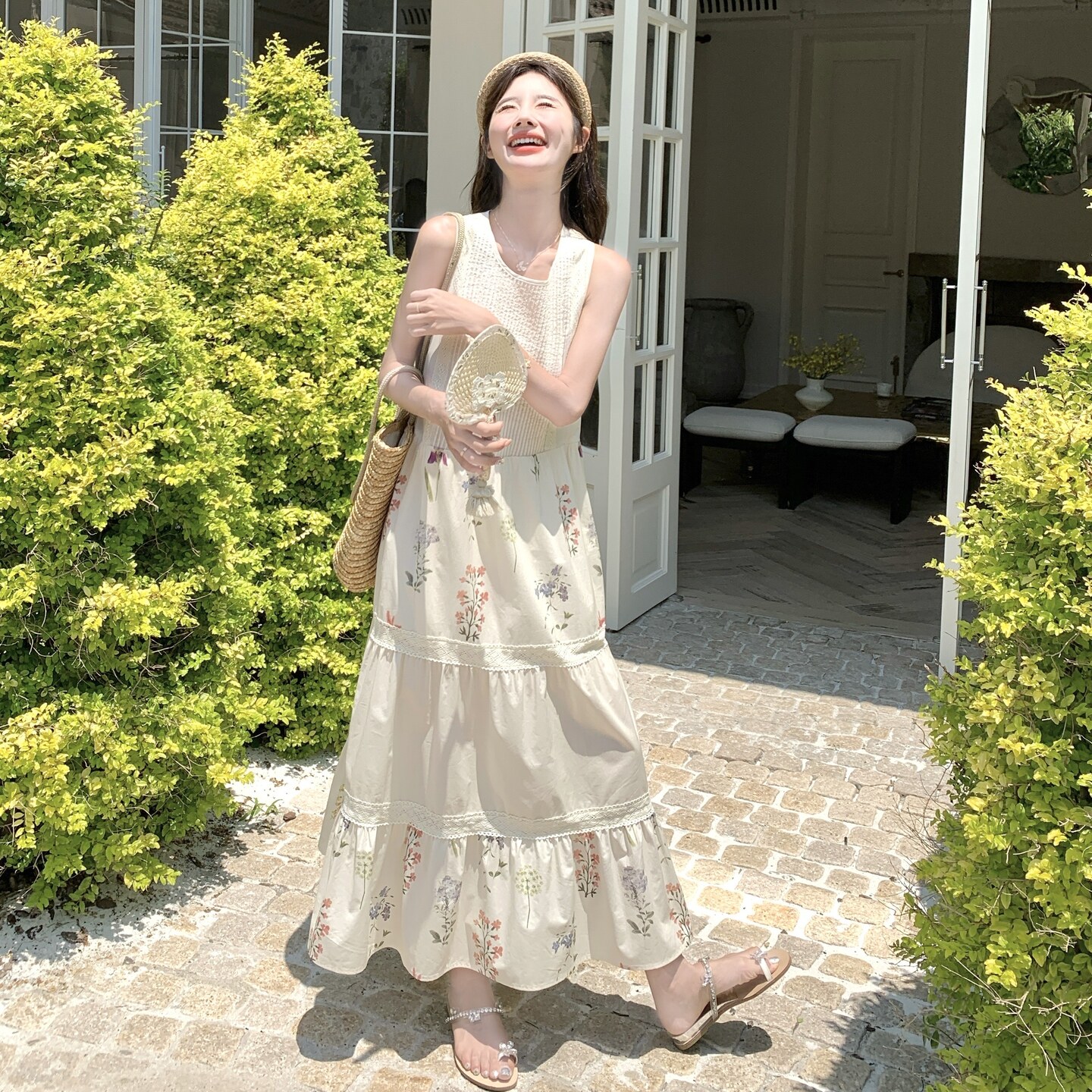 蕾丝拼接碎花无袖连衣裙女夏2025新款设计感温柔风小清新背心裙,女装连衣裙,Yologo